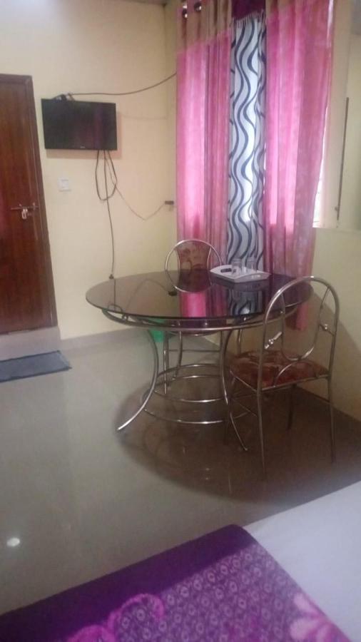 Riya Home Stay Munnar Anaviratty Exteriör bild