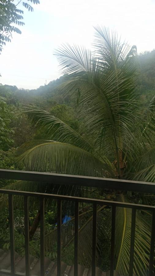 Riya Home Stay Munnar Anaviratty Exteriör bild