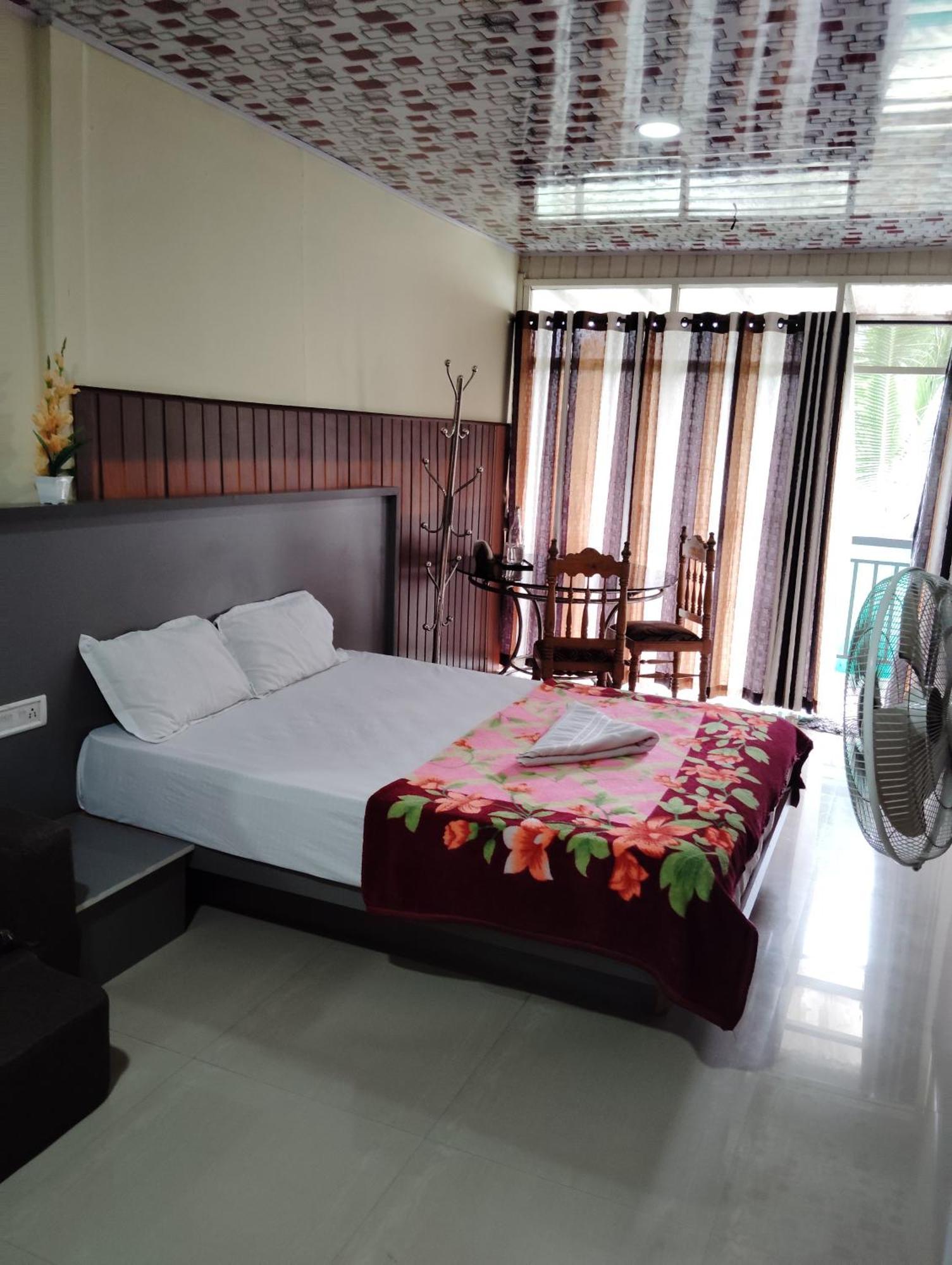 Riya Home Stay Munnar Anaviratty Exteriör bild